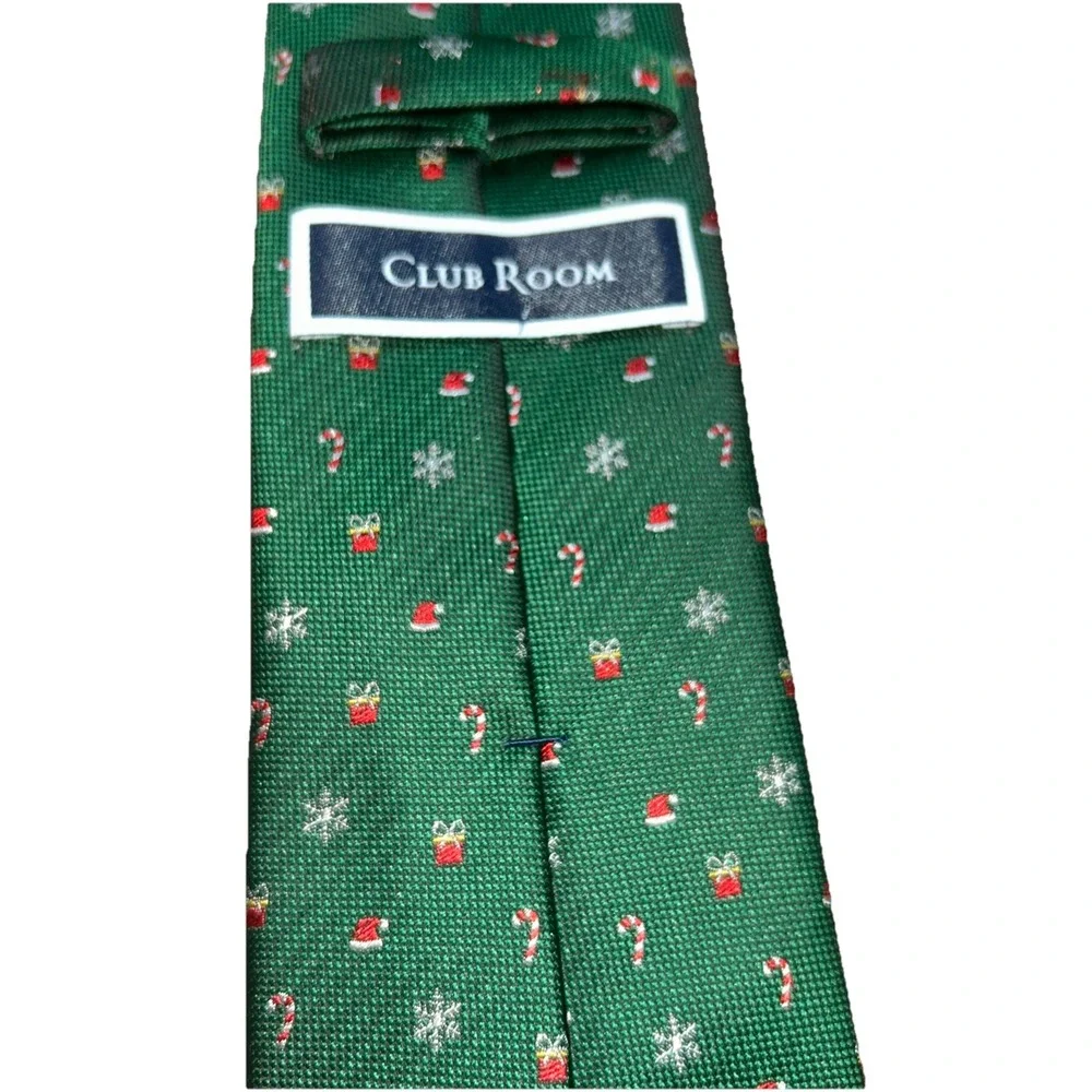 Club Room Silk Blend Christmas Tie Candy Canes Snowflakes Santa Hat Presents 59